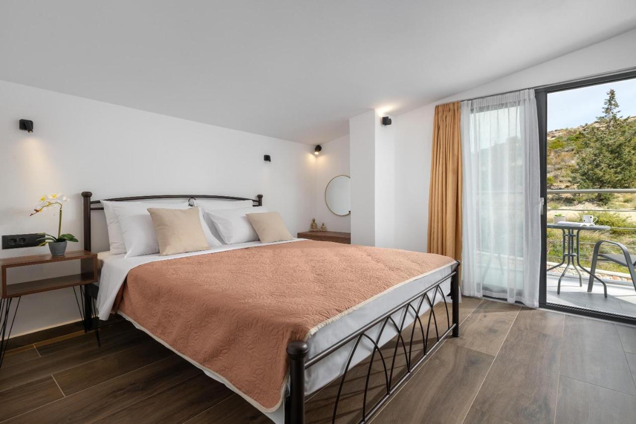 Aiora Luxury Villas Afantou Eksteriør billede